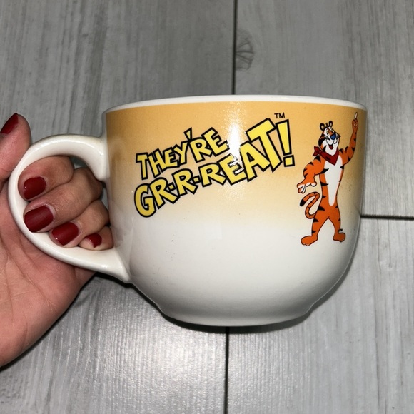 enbson Other - Kellogg’s Frosted Flakes Tony the Tiger cereal mug